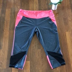 TEK Gear Dry Fit Capris